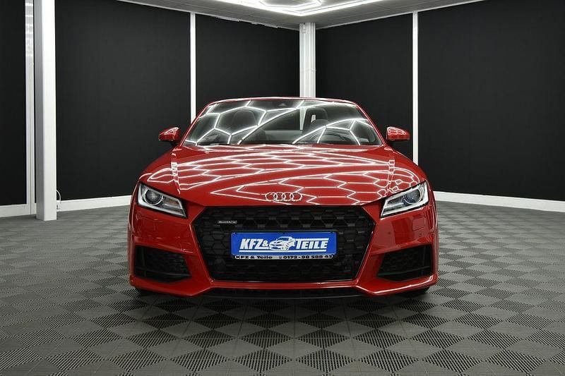 Gebraucht Audi TT Roadster Sport 245 PS (180 kW) 2019 Rot Cabrio