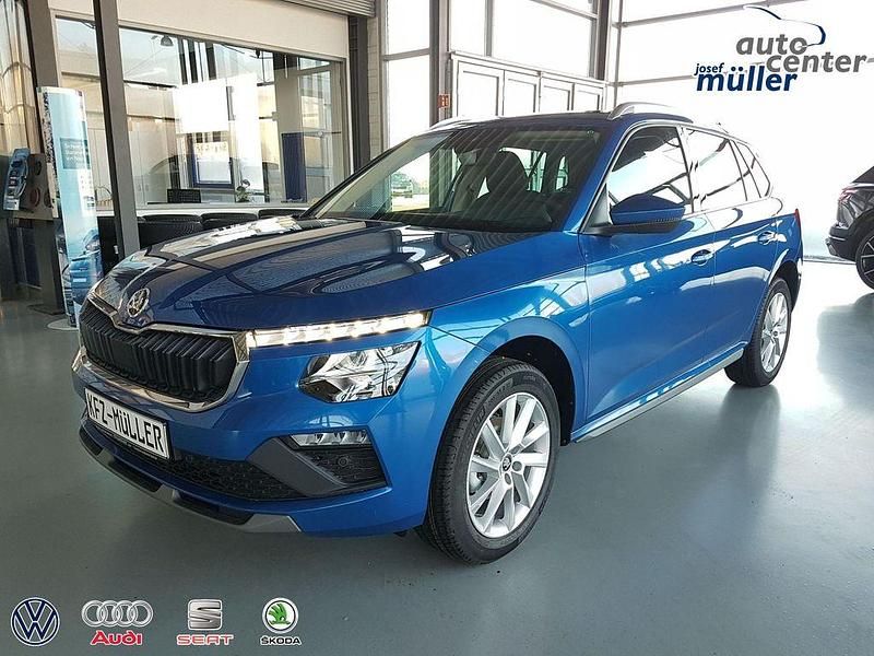 Neu Skoda Kamiq 150 PS (110 kW) 2025 Raceblaumetallic SUV