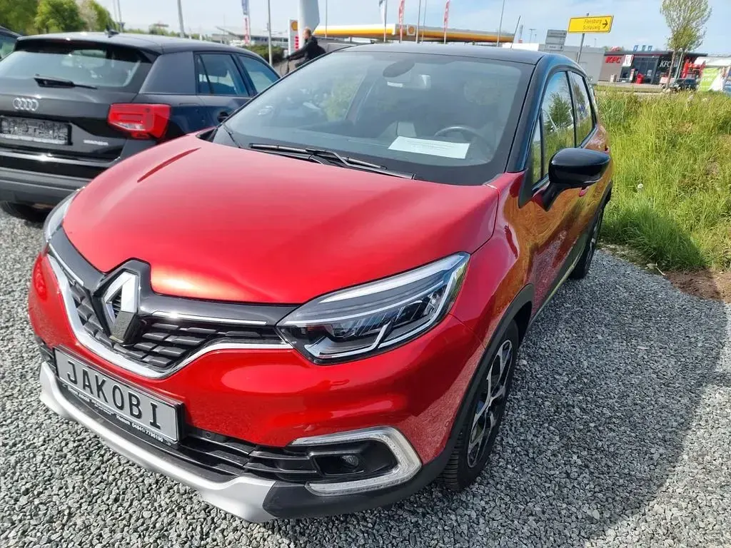 Gebraucht Renault Captur Collection 150 PS (110 kW) 2019 Rot SUV