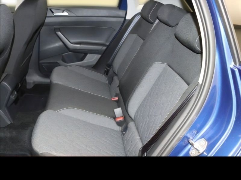 Gebraucht VW Polo Move 95 PS (69 kW) 2024 Blau Limousine