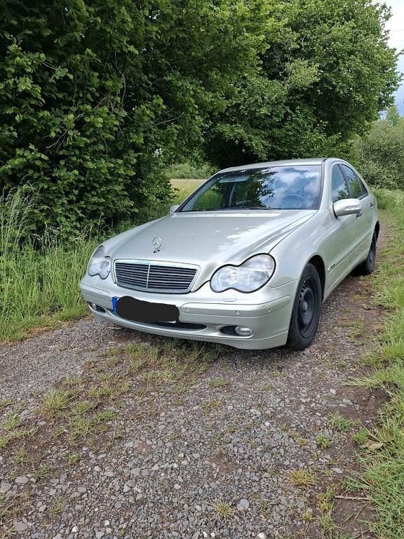 Gebraucht 2001 Mercedes C200 Classic Limousine | 3.650 € (Fairer Preis) - Bild 1/4