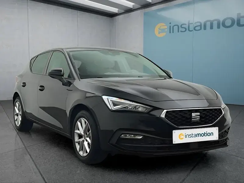 Gebraucht Seat Leon Style 131 PS (96 kW) 2022 Schwarz Kleinwagen