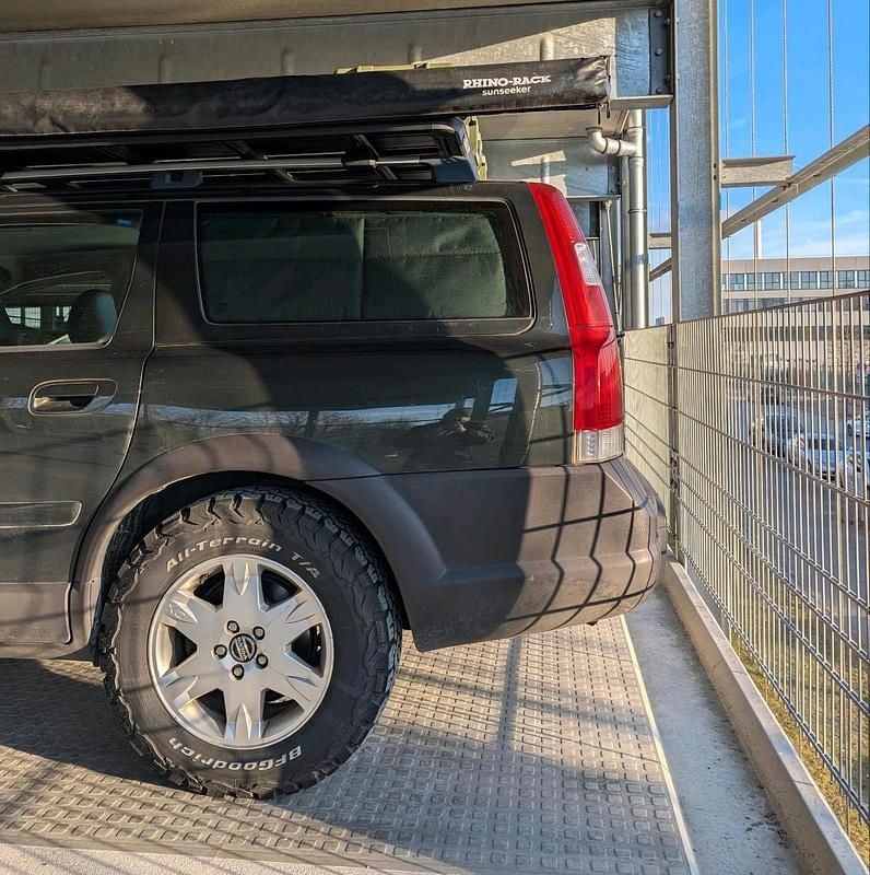 Gebraucht Volvo XC70 185 PS (136 kW) 2006 Grün Kombi