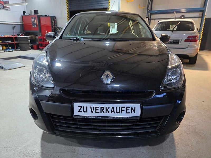 Gebraucht Renault Clio III Dynamique 86 PS (63 kW) 2010 Schwarz Kleinwagen