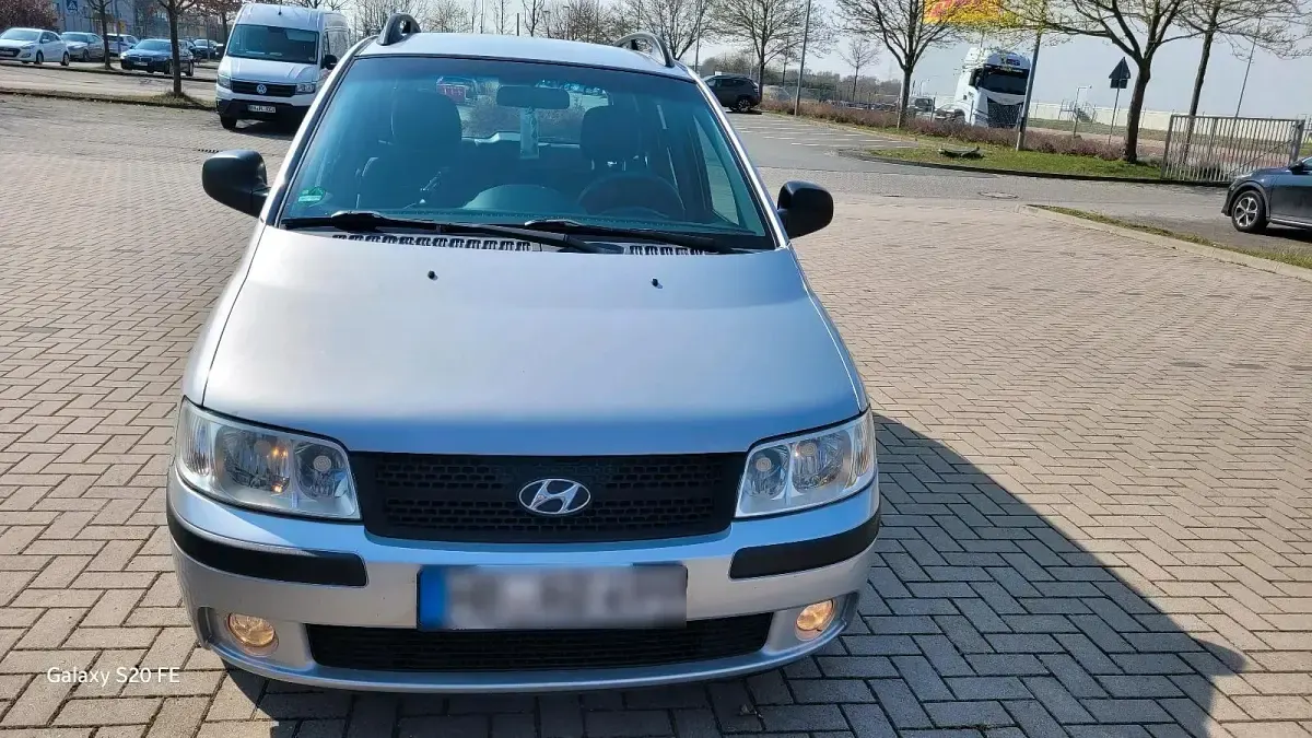 Gebraucht Hyundai Matrix 110 PS (80 kW) 2009 Grau Van / Kleinbus