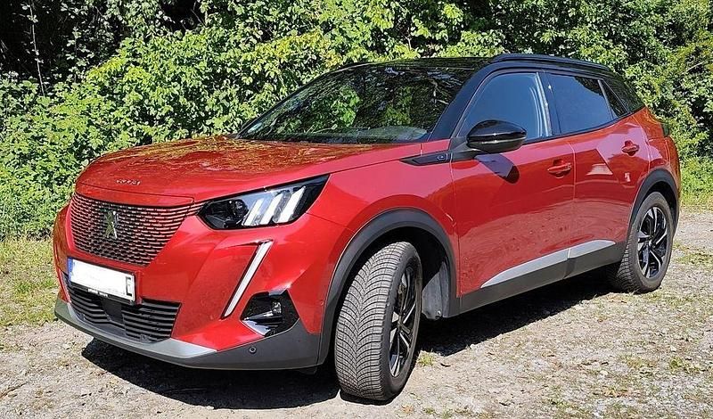 Rot Gebraucht 2022 Peugeot e-2008 GTi SUV | 18.490 € (Guter Preis) - Bild 1/4