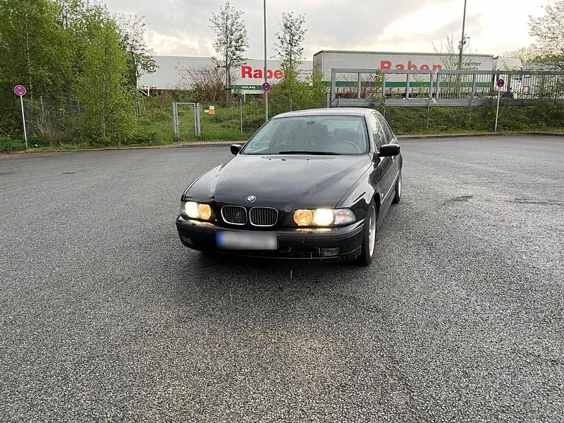 Gebraucht BMW 528 Shadowline 193 PS (141 kW) 1998 Schwarz Limousine