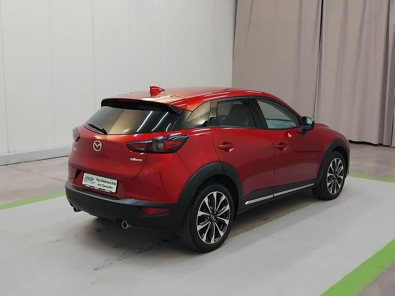 Używany Mazda CX-3 Selection 121 KM (88 kW) 2022 Czerwony SUV