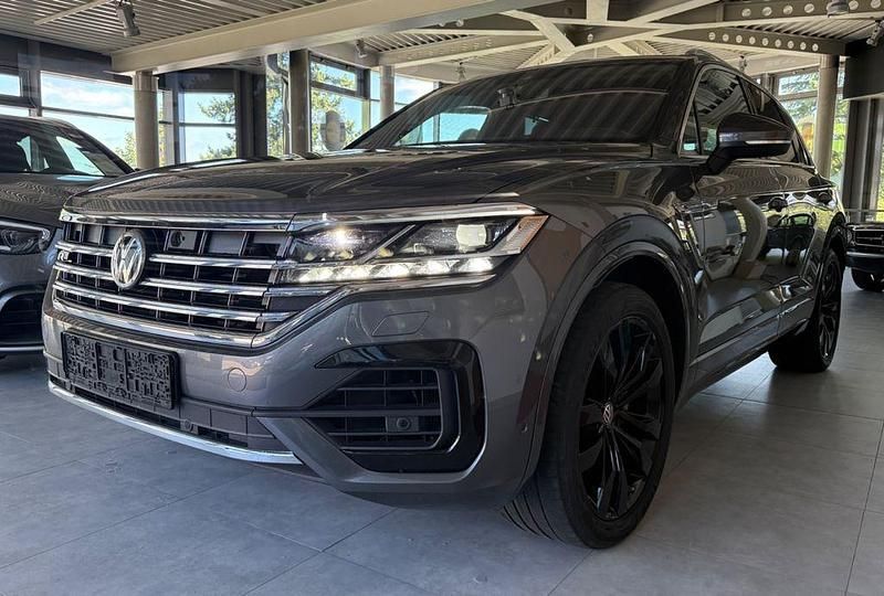Grau Gebraucht 2019 VW Touareg R-line SUV | 42.499 € (Fairer Preis) - Bild 1/4