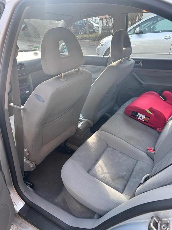 Gebraucht VW Bora 101 PS (74 kW) 1999 Grau Limousine