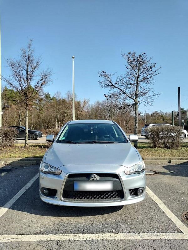 Gebraucht Mitsubishi Lancer 117 PS (86 kW) 2011 Grau Limousine