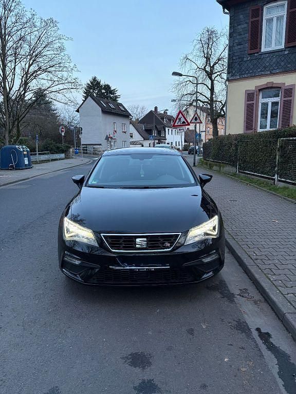 Schwarz Gebraucht 2020 Seat Leon FR Limousine | 19.500 € (Fairer Preis) - Bild 1/4