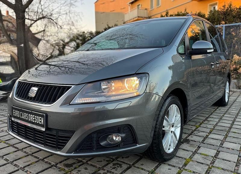 Grau Gebraucht 2014 Seat Alhambra 4You Van / Kleinbus | 7.399 € (Superpreis) - Bild 1/4