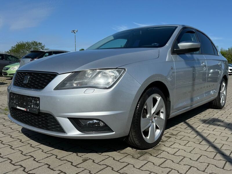 Silber Gebraucht 2014 Seat Toledo Style Limousine | 4.499 € (Guter Preis) - Bild 1/4