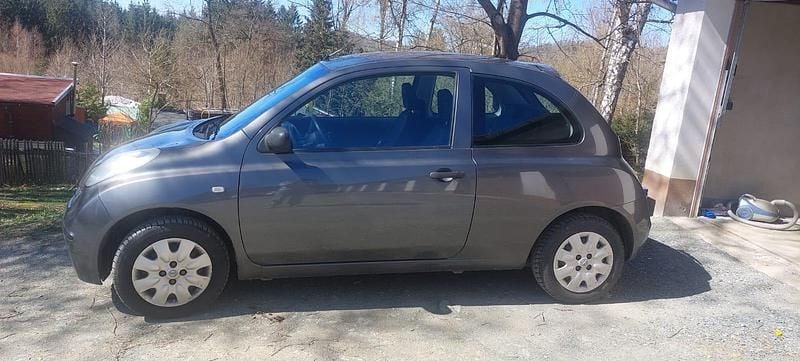 Usado Nissan Micra 65 HP (47 kW) 2006 Cinzento Citadino