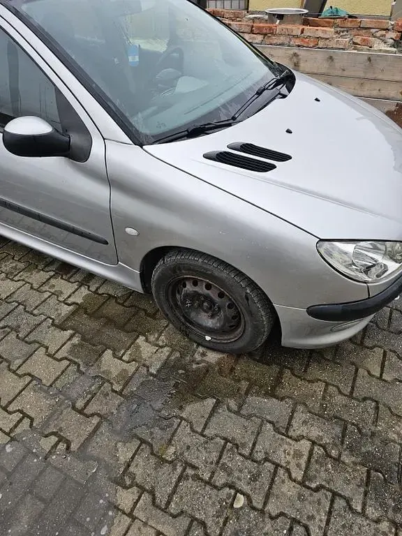Gebraucht Peugeot 206 75 PS (55 kW) 2005 Grau Limousine