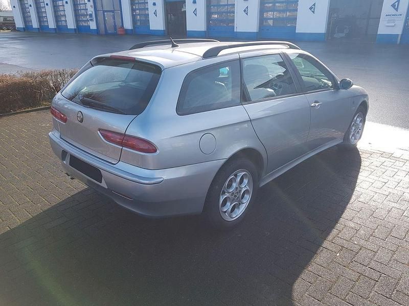 Gebraucht Alfa Romeo 156 Progression 166 PS (122 kW) 2002 Silber Limousine