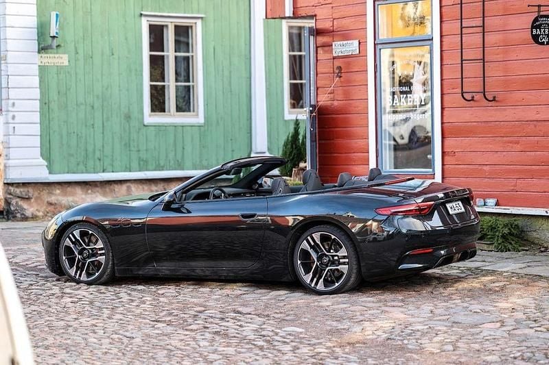 Gebraucht Maserati GranCabrio 559 kW (761 PS) 2024 Schwarz Cabrio