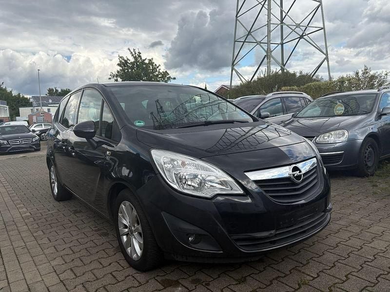 Gebraucht Opel Meriva 101 PS (74 kW) 2012 Schwarz Van / Kleinbus