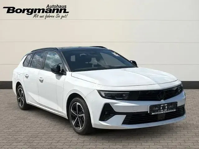 Neu Opel Astra 131 PS (96 kW) 2025 Weiss Kombi