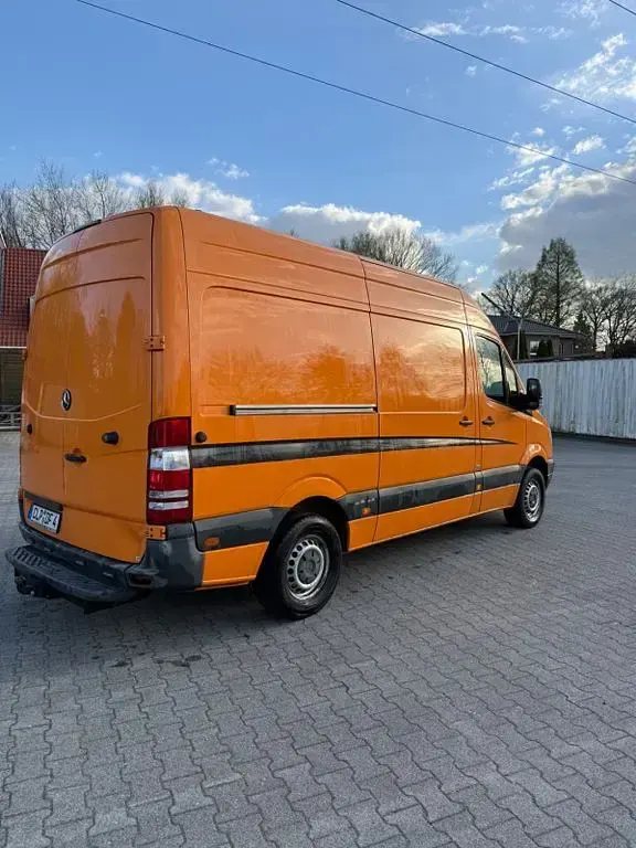 Gebraucht Mercedes Sprinter 163 PS (119 kW) 2012 Orange