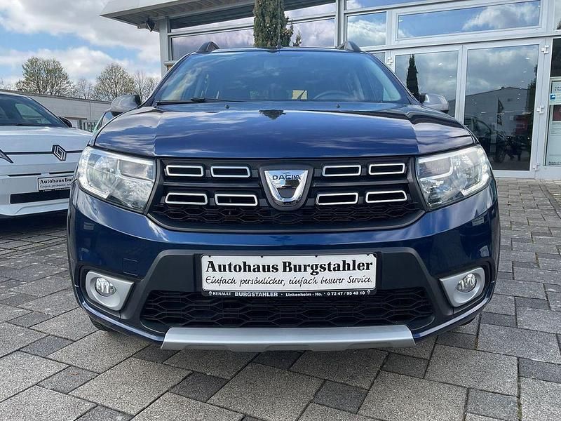 Gebraucht Dacia Logan MCV Stepway 90 PS (66 kW) 2019 Blau Limousine