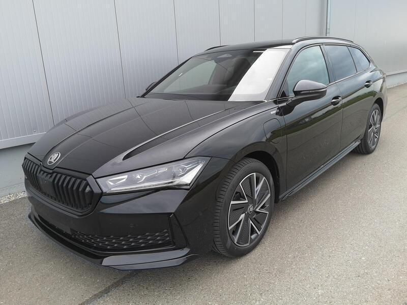 Ebony schwarz metallic Neu 2025 Skoda Superb SportLine Kombi | 47.775 € (Fairer Preis) - Bild 1/4