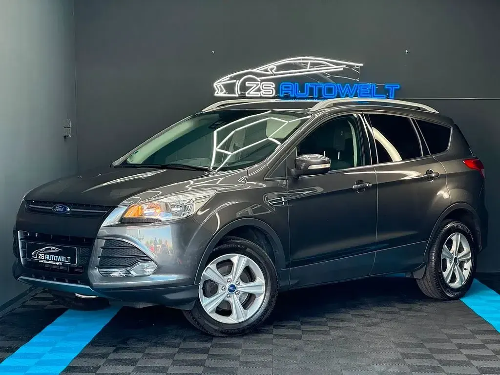 Gebraucht Ford Kuga SYNC Edition 150 PS (110 kW) 2015 Grau SUV