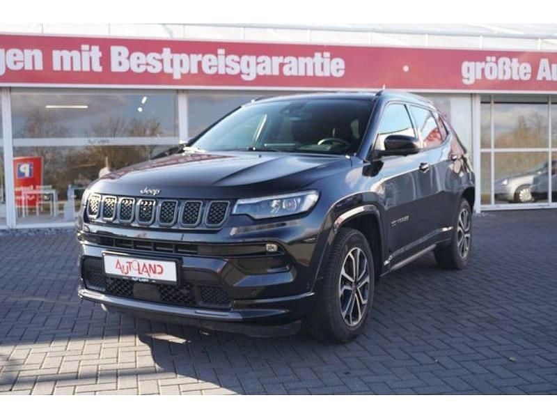 Gebraucht Jeep Compass 150 PS (110 kW) 2021 Carbon black metallic (metallic) SUV