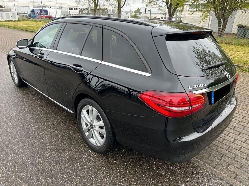 Gebraucht Mercedes C200 160 PS (117 kW) 2020 Schwarz Kombi