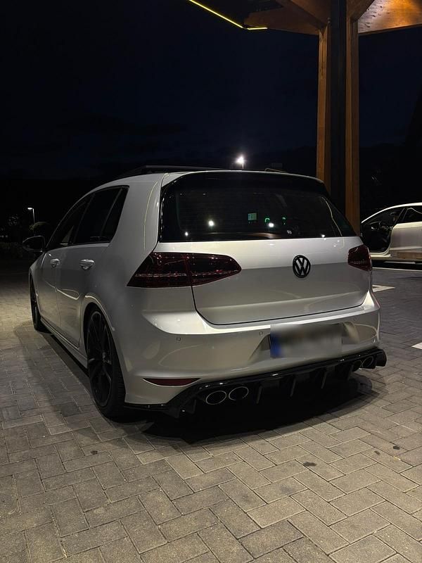 Gebraucht VW Golf VII R 300 PS (220 kW) 2016 Silber Kleinwagen