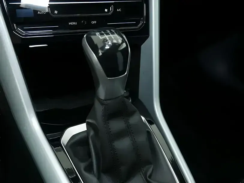 Gebraucht VW T-Roc 116 PS (85 kW) 2025 Weiss SUV