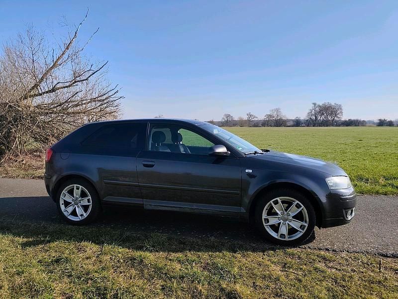 Gebraucht Audi A3 105 PS (77 kW) 2004 Grau Kleinwagen