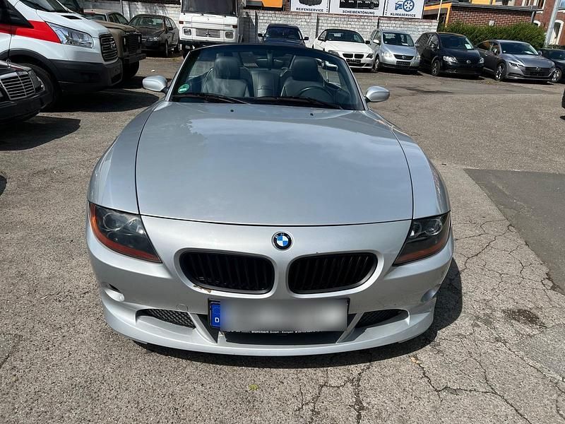 Silber Gebraucht 2003 BMW Z4 Sport Line Cabrio | 9.000 € (Superpreis) - Bild 1/4