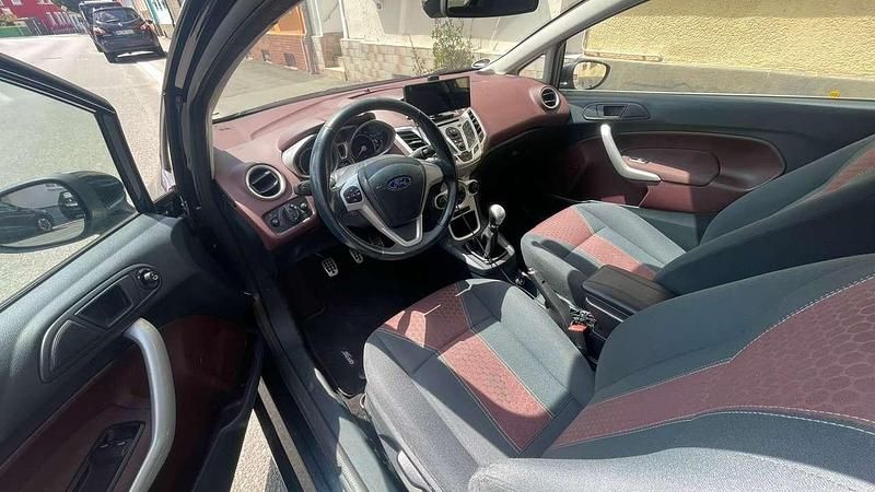 Gebraucht Ford Fiesta Titanium 97 PS (71 kW) 2010 Schwarz Limousine