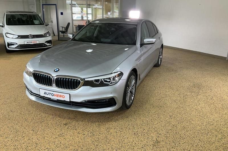 Gebraucht BMW 530e Sport Line 252 PS (185 kW) 2019 Grau Limousine