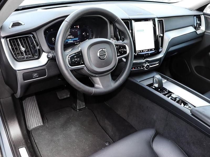 Gebraucht Volvo XC60 Ultimate 197 PS (144 kW) 2023 Thunder grey / metallic SUV