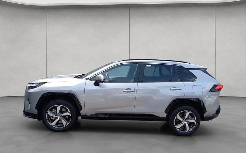 Neu Toyota RAV4 Hybrid Style 306 PS (225 kW) 2025 Lichtsilber metallic / tiefschwa SUV