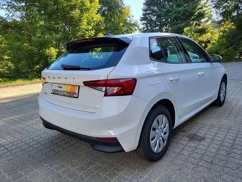 Gebraucht Skoda Fabia Selection 80 PS (58 kW) 2024 Candyweiss Kleinwagen