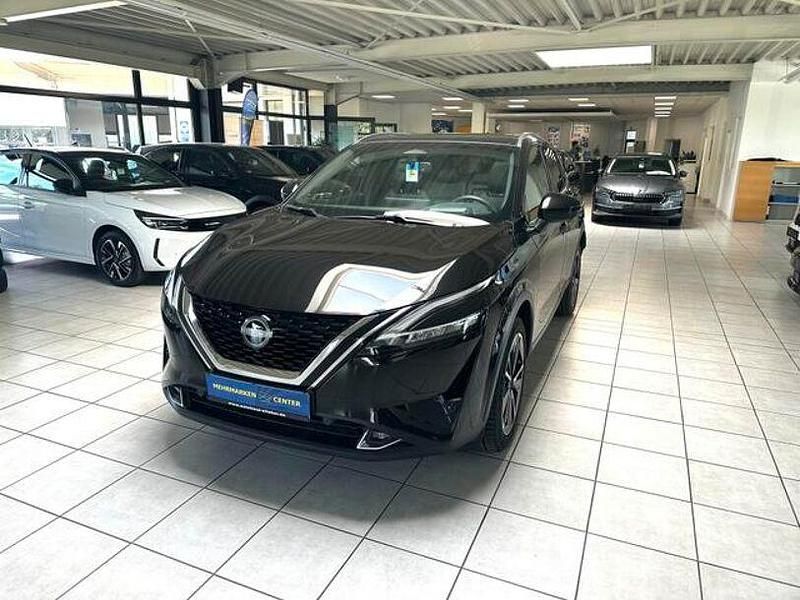 Schwarz (metallic) Gebraucht 2024 Nissan Qashqai Tekna SUV | 28.799 € (Fairer Preis) - Bild 1/4
