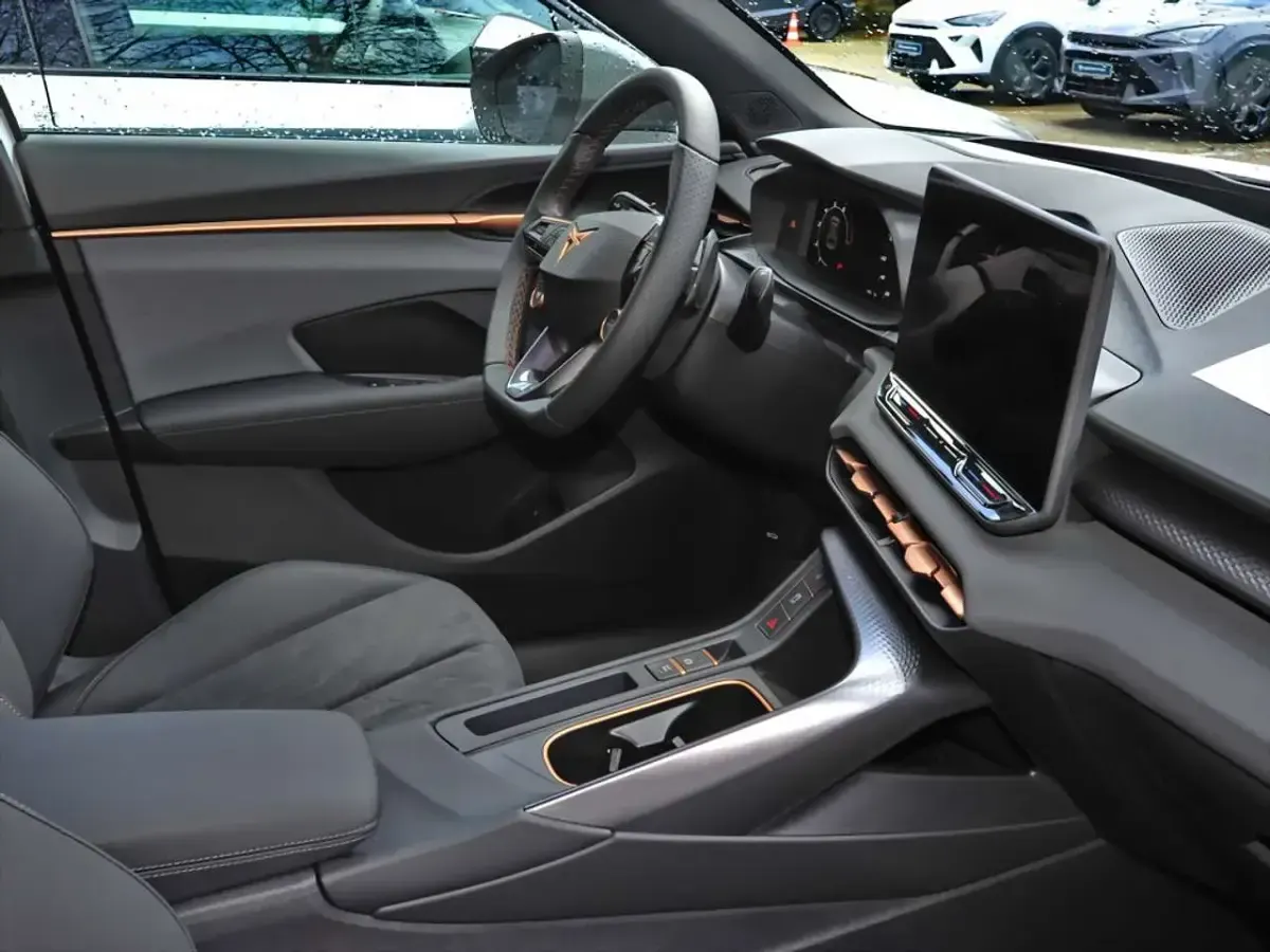 Neu Cupra Terramar 204 PS (150 kW) 2026 Eisweiß SUV