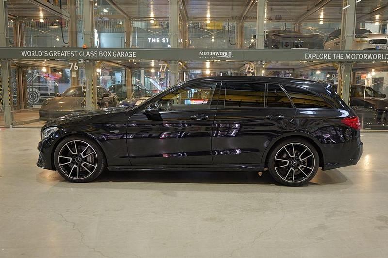 Gebraucht Mercedes C43 AMG AMG 367 PS (269 kW) 2016 Schwarz Limousine