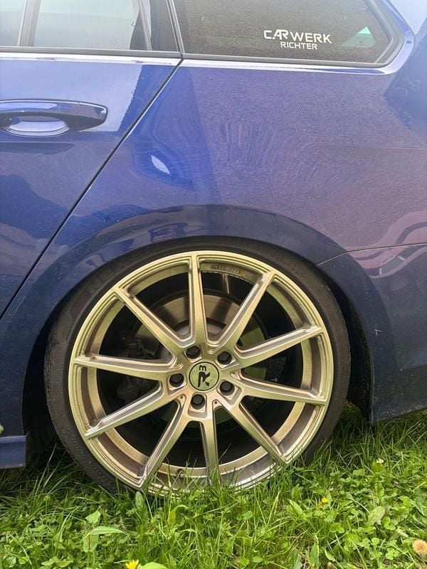 Gebraucht VW Golf VII R 300 PS (220 kW) 2016 Blau Kombi