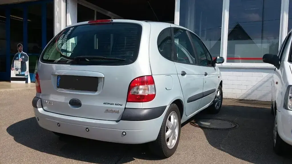 Second-hand Renault Scénic Expression 107 CP (78 kW) 2001 Gri Monovolum