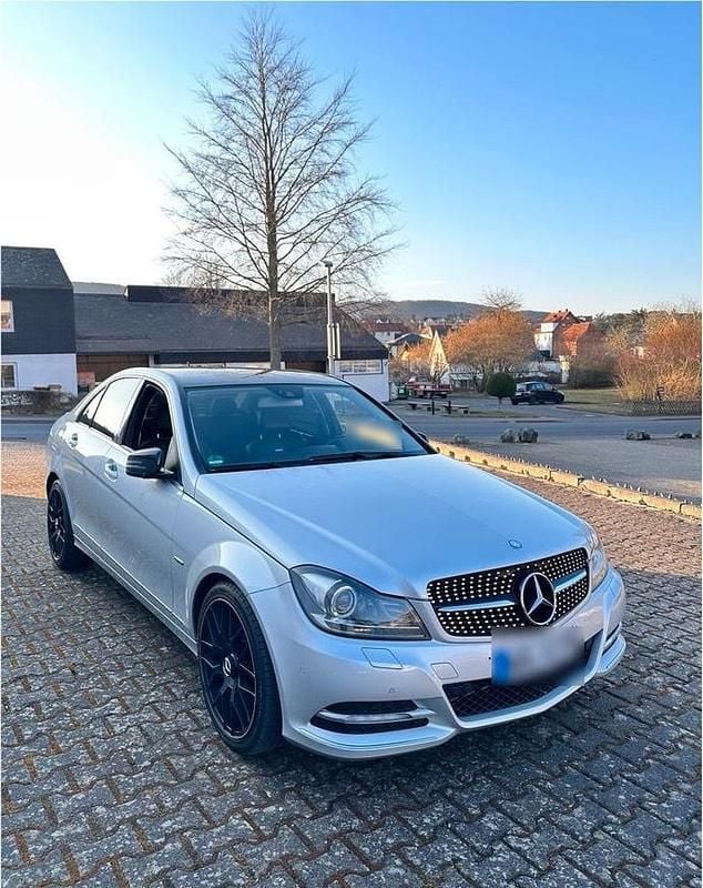 Gebraucht Mercedes C350 306 PS (225 kW) 2012 Silber Limousine