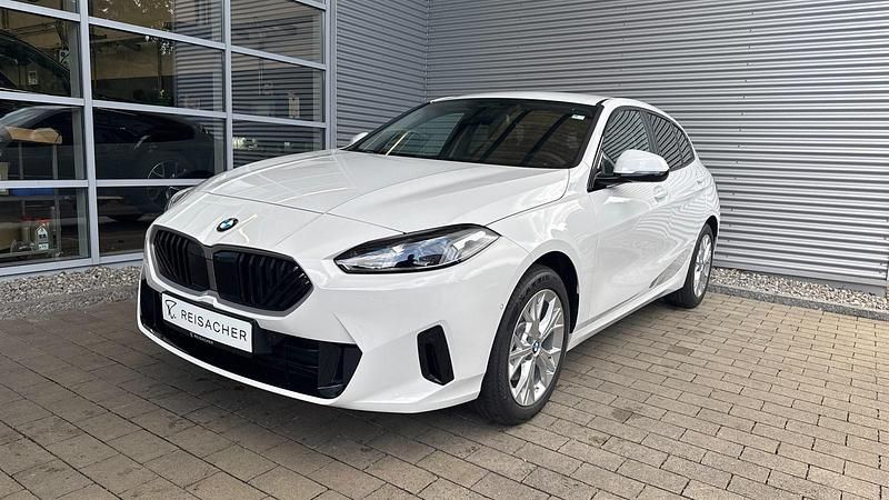 Alpinweiß uni Gebraucht 2025 BMW 118 Basis Kleinwagen | 31.990 € (Teuer) - Bild 1/4
