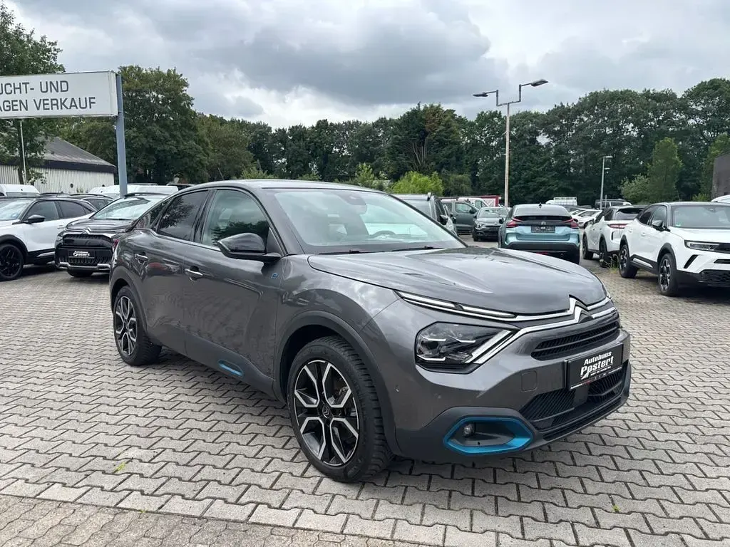 Gebraucht Citroën e-C4 Shine 100 kW (136 PS) 2022 Grau Limousine
