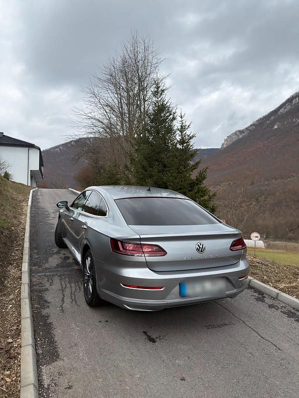 Gebraucht VW Arteon 150 PS (110 kW) 2017 Schwarz Kleinwagen