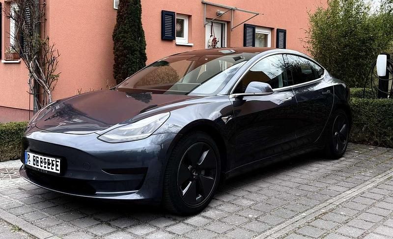 Gebraucht Tesla Model 3 Standard Range Plus 225 kW (306 PS) 2020 Grau Limousine