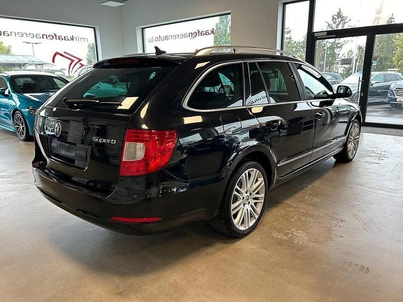 Gebraucht Skoda Superb Elegance 170 PS (125 kW) 2012 Schwarz Kombi